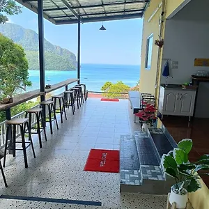 The View Albergue