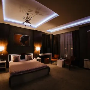 https://hillmonds-boutique.aboutbakuhotels.com