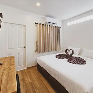 Casa Maya House Hostel